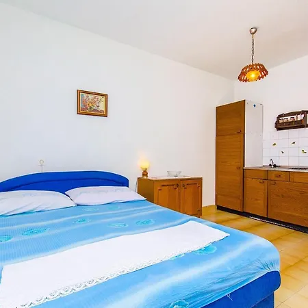 Studio 2802a * Pisak